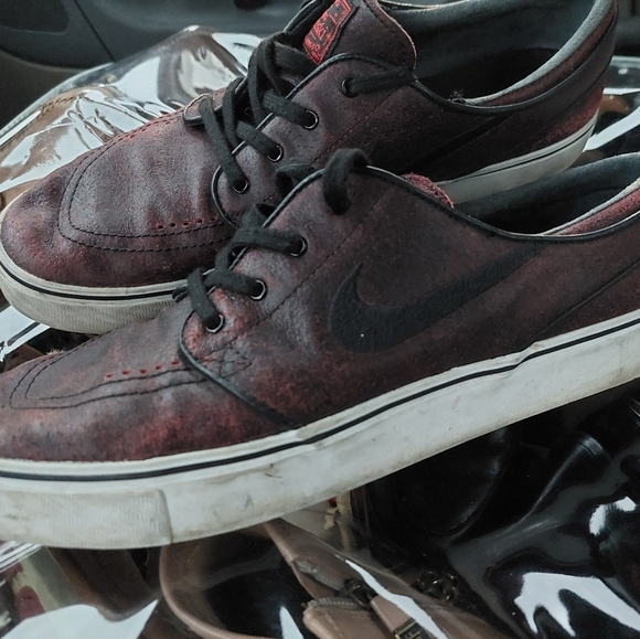 Nike Stefan Janoski Men's Red/Black Sneakers Sz 10.5 Swoosh. (D) - Picture 2 of 6